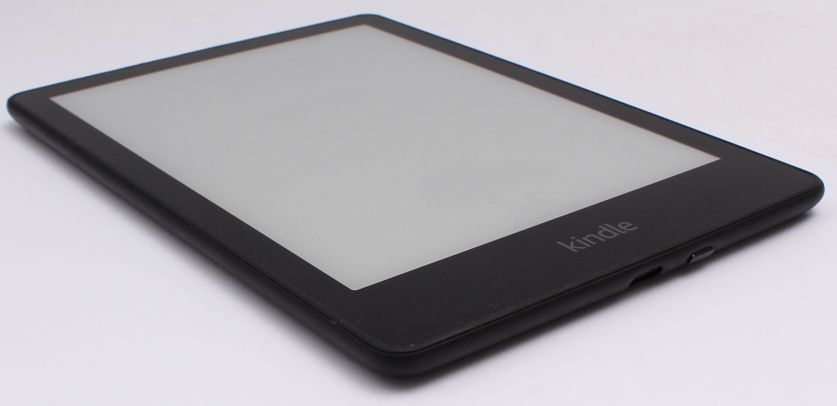 Pre-owned Kindle Paperwhite 11th Gen 8GB 6.8in - Black (U) - Own4Less